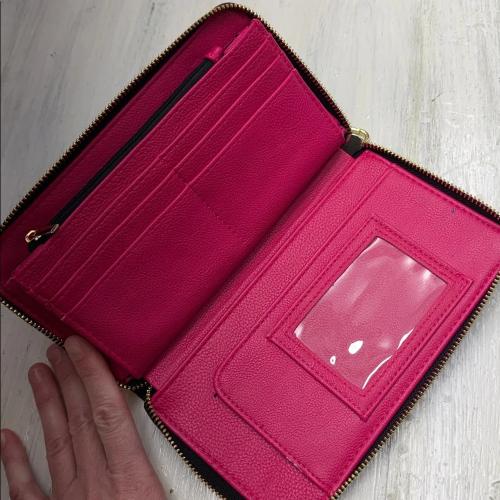 π5/$25 SALE!π Betsy Johnson Rainbow Hearts on Black Faux Leather Zip Up Wallet - Picture 3 of 14